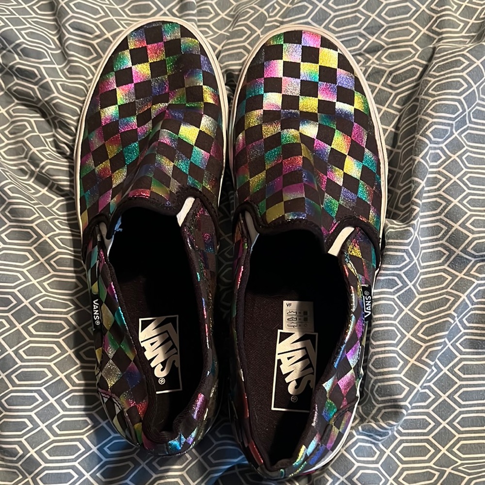 These are Vans size 11.  Never been worn.